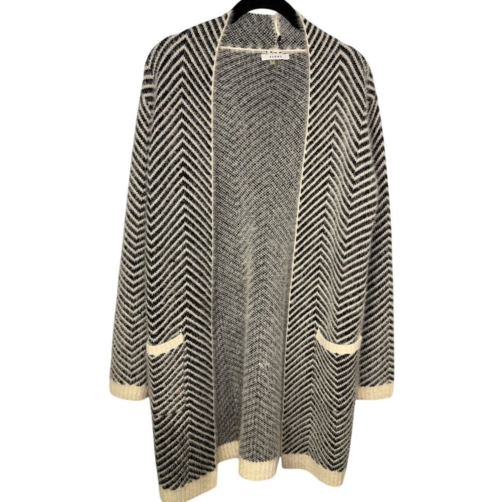 Sioni Open Front Cardigan Black White Chevron Size Medium Fuzzy Soft Pockets